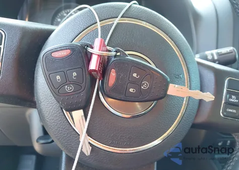 2016 Jeep Patriot Latitude из США, поврежденный, VIN 1C4NJPFB1GD570015